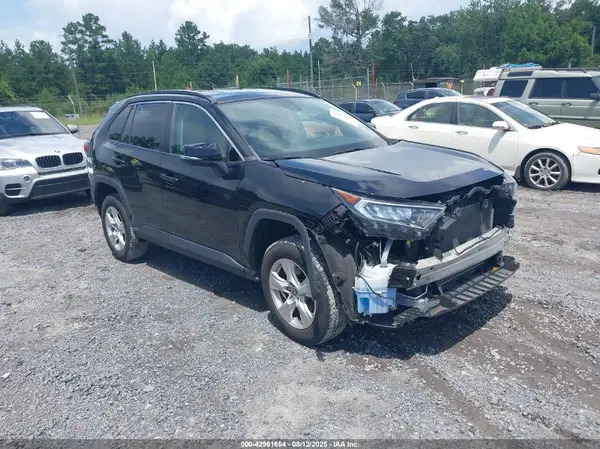 2T3P1RFV0MW200462 2021 TOYOTA RAV 4 - Image 1