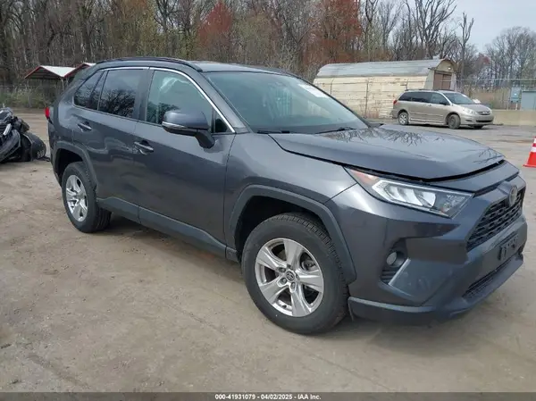 2T3P1RFV0MW213664 2021 TOYOTA RAV 4 - Image 1