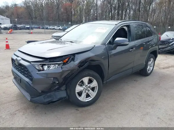 2T3P1RFV0MW213664 2021 TOYOTA RAV 4 - Image 2