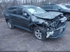 2T3P1RFV0MW214040 2021 TOYOTA RAV 4