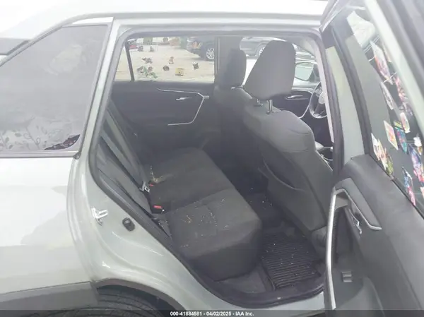 2T3P1RFV0NW270223 2022 TOYOTA RAV 4 - Image 8