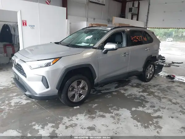 2T3P1RFV0NW284218 2022 TOYOTA RAV 4 - Image 2