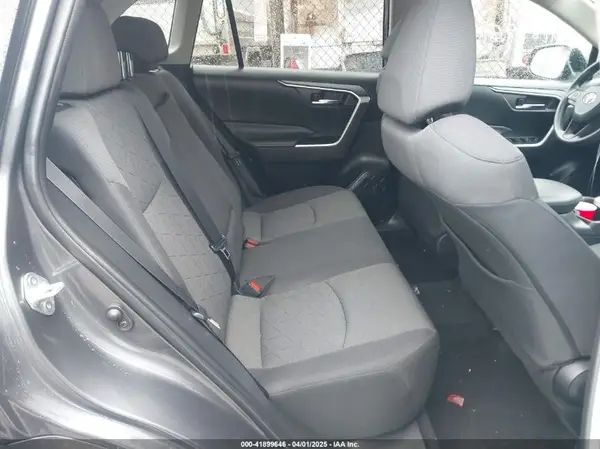 2T3P1RFV0NW298295 2022 TOYOTA RAV 4 - Image 8