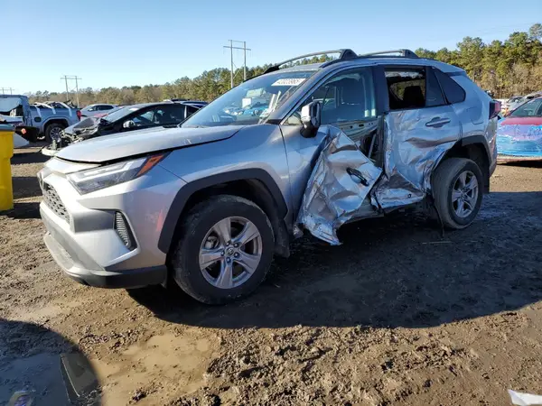 2T3P1RFV0NW301504 2022 TOYOTA RAV 4 - Image 1