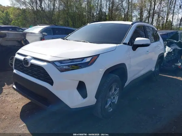 2T3P1RFV0PC327363 2023 TOYOTA RAV 4 - Image 2
