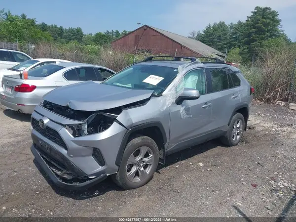 2T3P1RFV0PC336919 2023 TOYOTA RAV 4 - Image 2