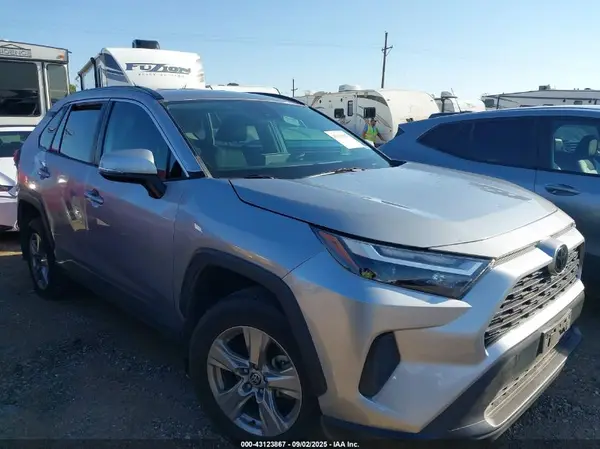 2T3P1RFV0PC342736 2023 TOYOTA RAV 4 - Image 1