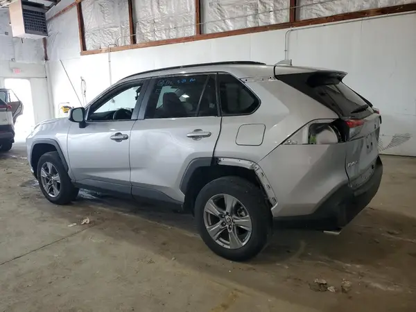 2T3P1RFV0RC415557 2024 TOYOTA RAV 4 - Image 2