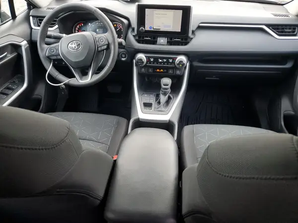 2T3P1RFV0RC420385 2024 TOYOTA RAV 4 - Image 8