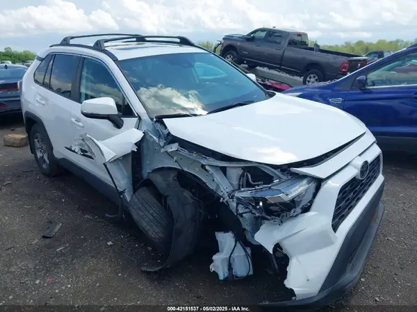 2T3P1RFV0RW465695 2024 TOYOTA RAV 4 - Image 1