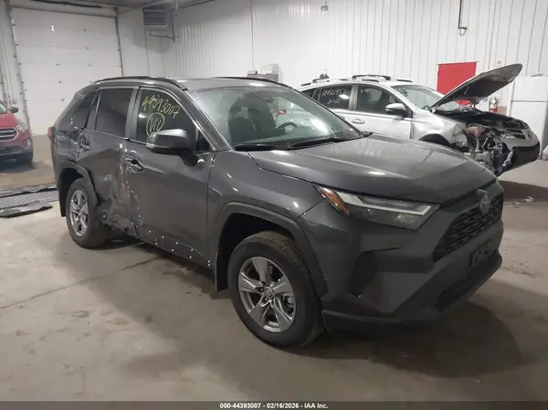 2T3P1RFV0RW477121 2024 TOYOTA RAV 4 - Image 1