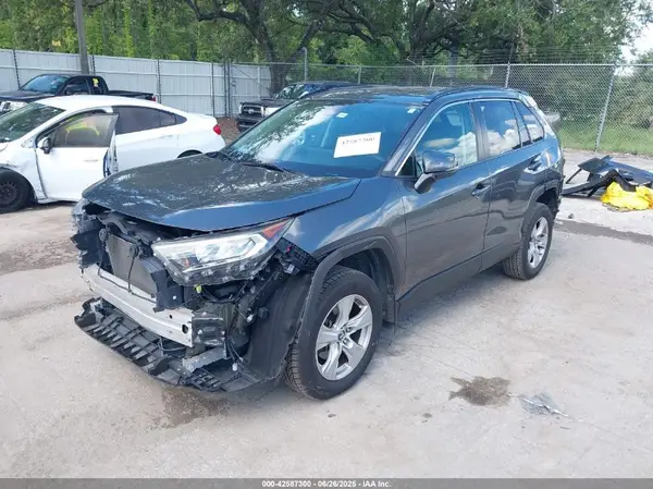 2T3P1RFV1KC058959 2019 TOYOTA RAV 4 - Image 2