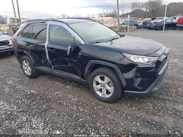 2T3P1RFV1KW031016 2019 TOYOTA RAV 4 - Image 1