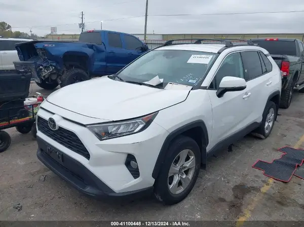 2T3P1RFV1MC172138 2021 TOYOTA RAV 4 - Image 2