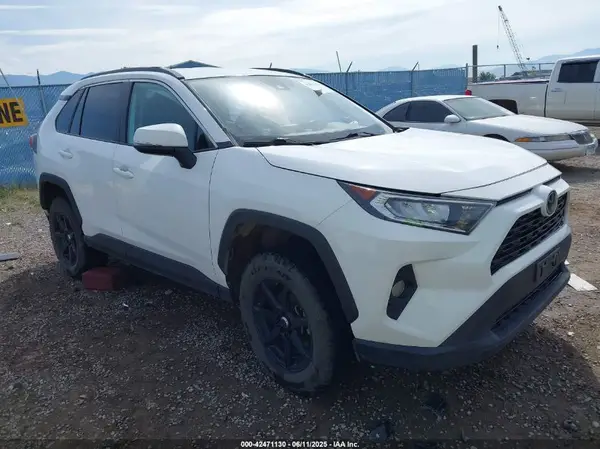 2T3P1RFV1MC219717 2021 TOYOTA RAV 4 - Image 1