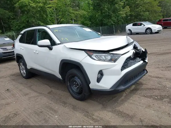 2T3P1RFV1MW185910 2021 TOYOTA RAV 4 - Image 1
