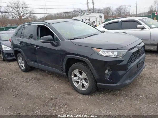 2T3P1RFV1MW207579 2021 TOYOTA RAV 4 - Image 1