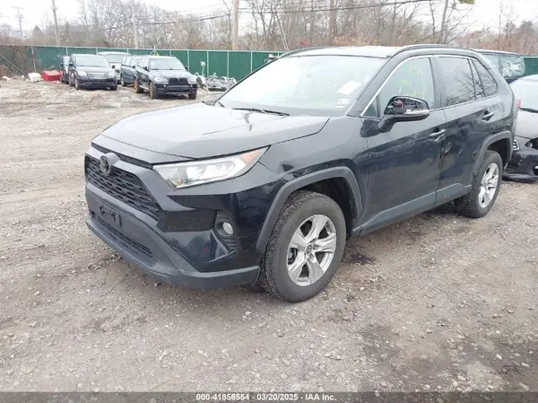 2T3P1RFV1MW207579 2021 TOYOTA RAV 4 - Image 2