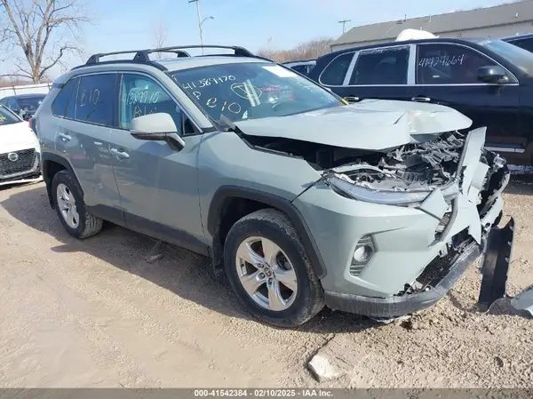 2T3P1RFV1MW239321 2021 TOYOTA RAV 4 - Image 1