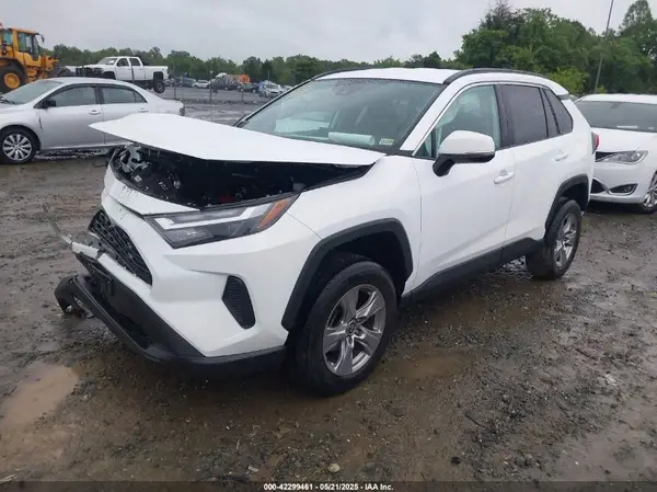 2T3P1RFV1NC275822 2022 TOYOTA RAV 4 - Image 2
