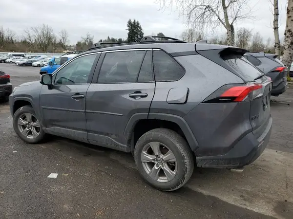 2T3P1RFV1NC299585 2022 TOYOTA RAV 4 - Image 2