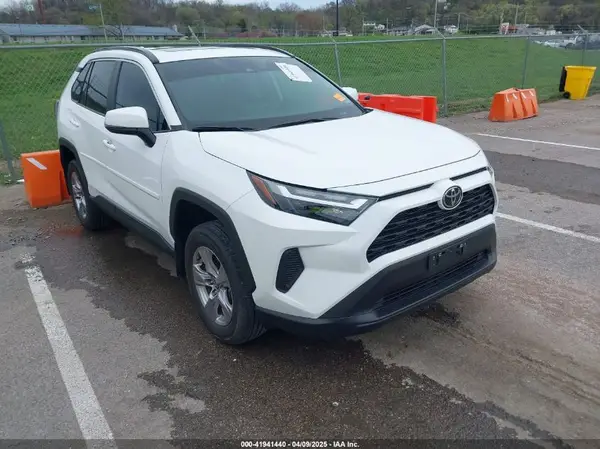 2T3P1RFV1NC316045 2022 TOYOTA RAV 4 - Image 1