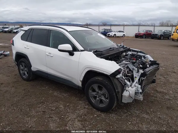 2T3P1RFV1NW257397 2022 TOYOTA RAV 4 - Image 1