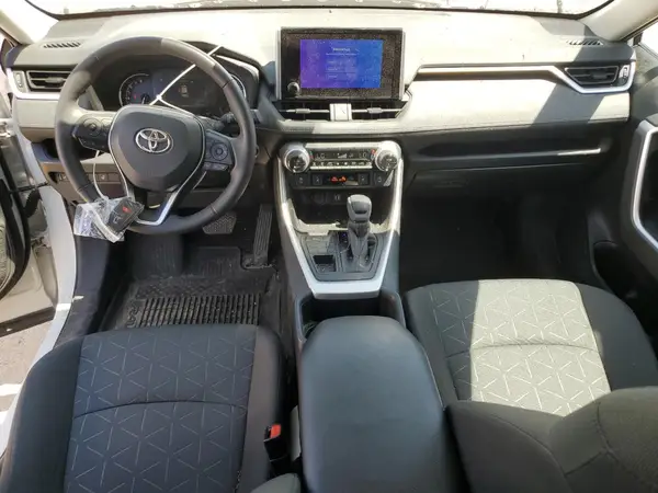 2T3P1RFV1PC380881 2023 TOYOTA RAV 4 - Image 8