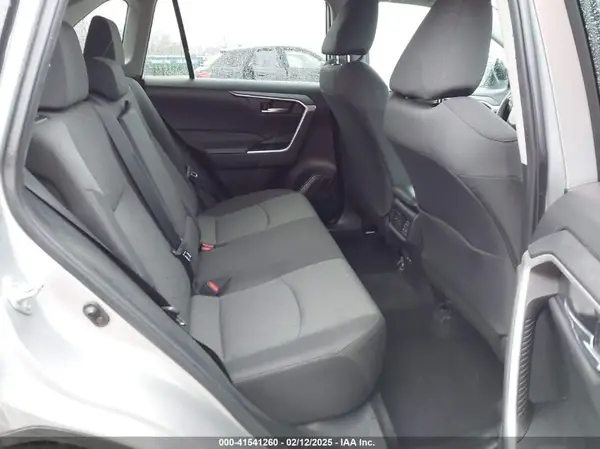 2T3P1RFV1PW358913 2023 TOYOTA RAV 4 - Image 8
