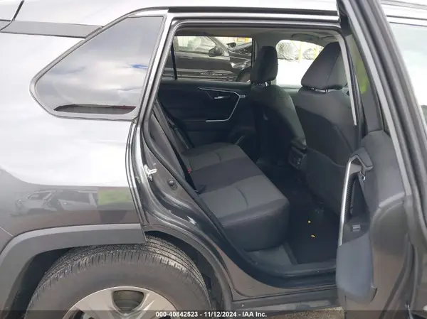 2T3P1RFV1RC433601 2024 TOYOTA RAV 4 - Image 8