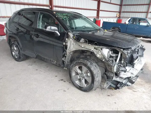 2T3P1RFV1RW424010 2024 TOYOTA RAV 4 - Image 1