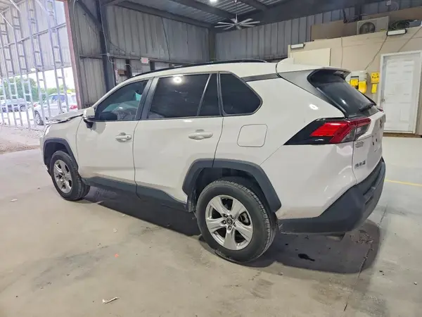 2T3P1RFV2KW059536 2019 TOYOTA RAV 4 - Image 2
