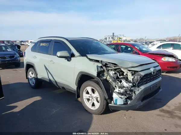 2T3P1RFV2KW074876 2019 TOYOTA RAV 4 - Image 1