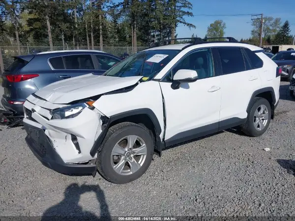 2T3P1RFV2LC093737 2020 TOYOTA RAV 4 - Image 2