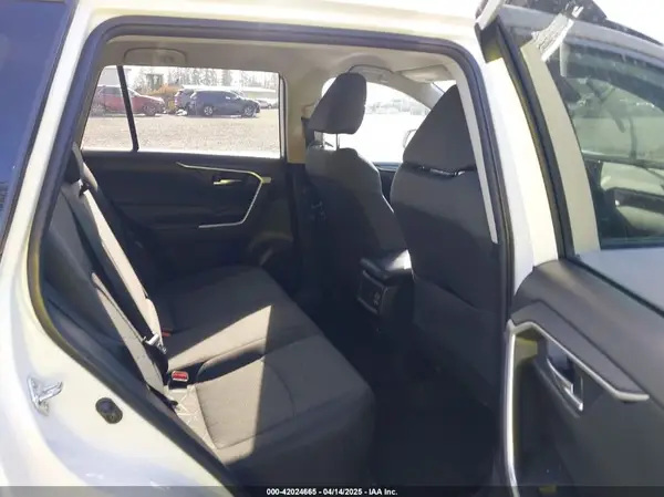 2T3P1RFV2LC093737 2020 TOYOTA RAV 4 - Image 8