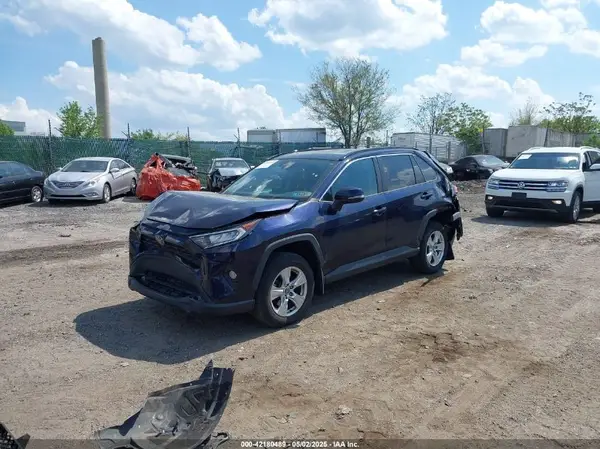 2T3P1RFV2LW103696 2020 TOYOTA RAV 4 - Image 2