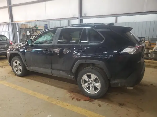 2T3P1RFV2LW105190 2020 TOYOTA RAV 4 - Image 2