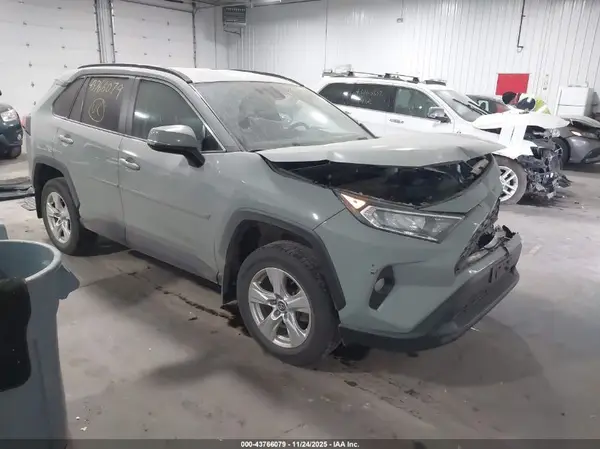 2T3P1RFV2LW130106 2020 TOYOTA RAV 4 - Image 1