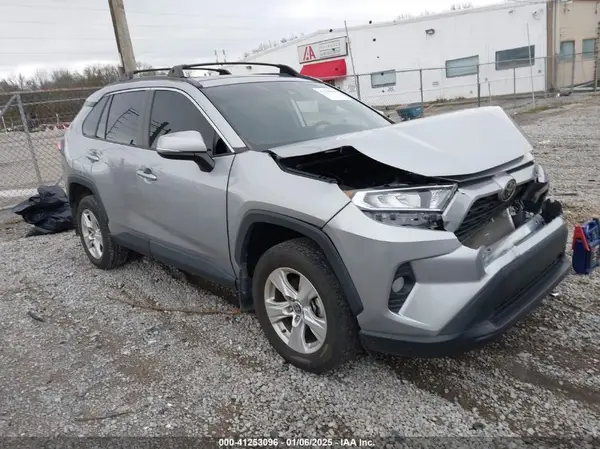 2T3P1RFV2MC189398 2021 TOYOTA RAV 4 - Image 1