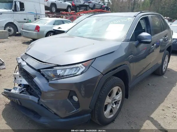 2T3P1RFV2MC218480 2021 TOYOTA RAV 4 - Image 2