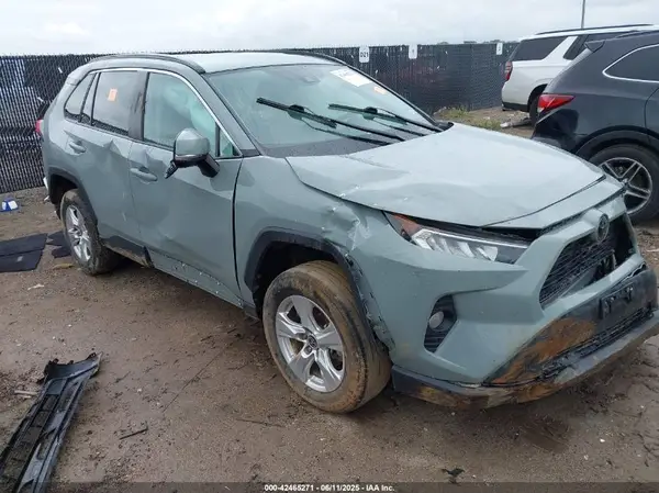 2T3P1RFV2MW186466 2021 TOYOTA RAV 4 - Image 1