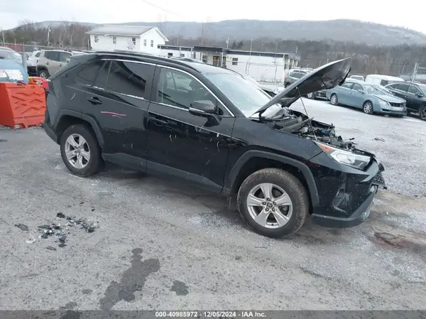 2T3P1RFV2MW194230 2021 TOYOTA RAV 4 - Image 1