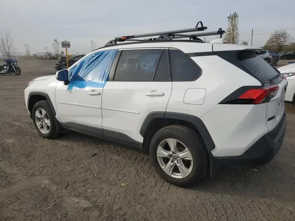 2T3P1RFV2MW216856 2021 TOYOTA RAV 4 - Image 2
