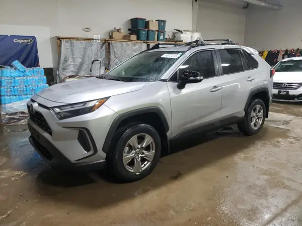 2T3P1RFV2NC298414 2022 TOYOTA RAV 4 - Image 1
