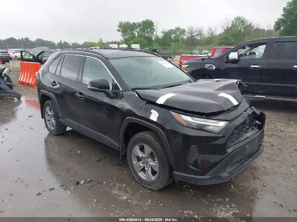 2T3P1RFV2NC298591 2022 TOYOTA RAV 4 - Image 1