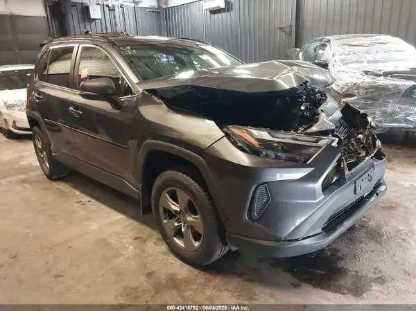2T3P1RFV2NC302770 2022 TOYOTA RAV 4 - Image 1
