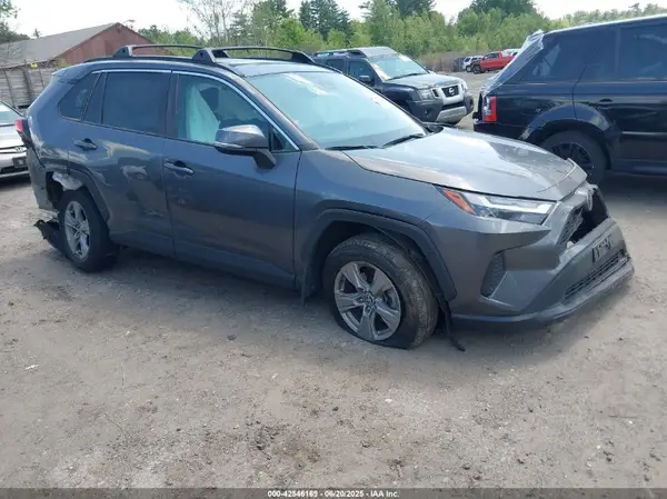 2T3P1RFV2NC303143 2022 TOYOTA RAV 4 - Image 1