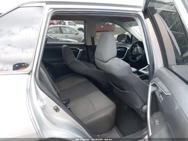 2T3P1RFV2NC316877 2022 TOYOTA RAV 4 - Image 8