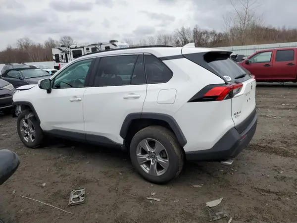 2T3P1RFV2NC317656 2022 TOYOTA RAV 4 - Image 2