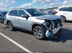 2T3P1RFV2NW268652 2022 TOYOTA RAV 4